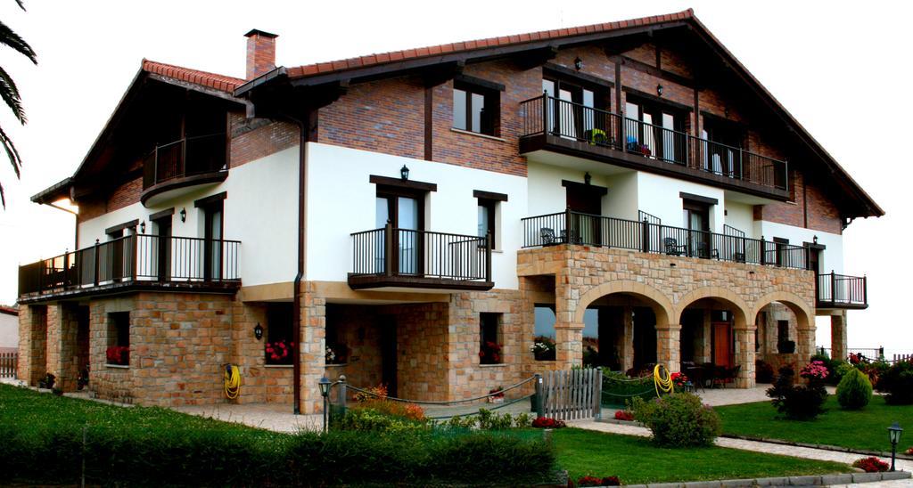 Usotegi Guest House Getaria Bagian luar foto