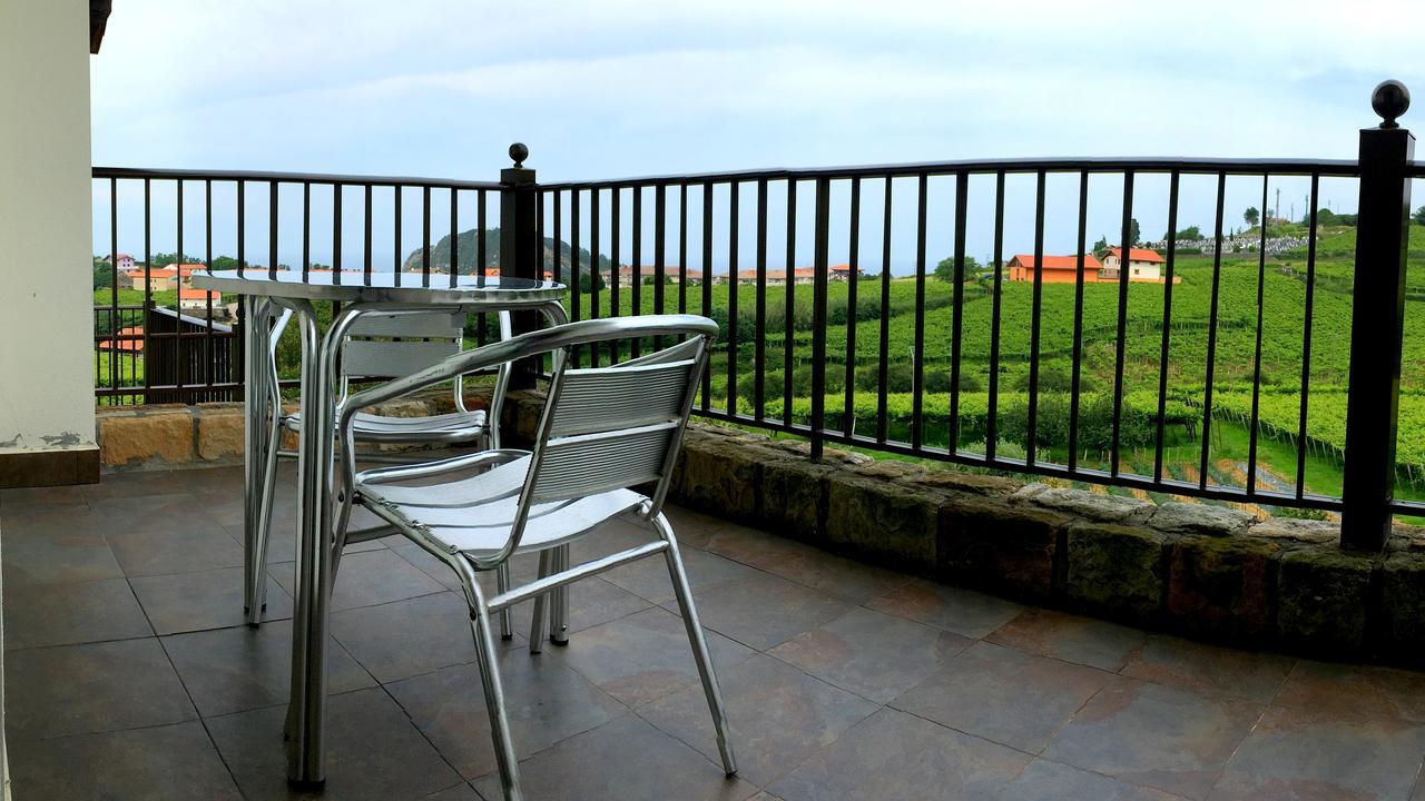 Usotegi Guest House Getaria Bagian luar foto